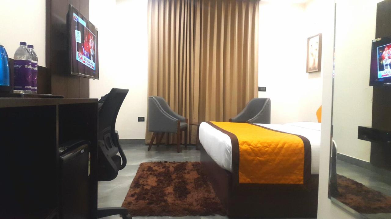 Hotel Aksh Inn Τζαϊπούρ Εξωτερικό φωτογραφία